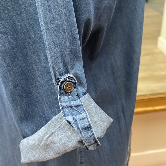 Speed Control Denim Dress with Floral Appliqué - Picture 10 of 17